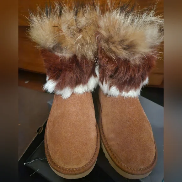 Ausland Furry Suede Boots - Picture 1 of 2